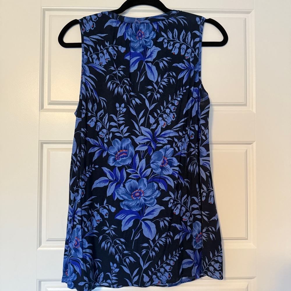 LOFT Blue Floral Sleeveless Blouse - Picture 3 of 4